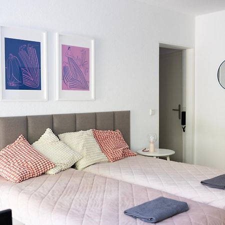 Central Apartment With Terrace And A Free Parking Duisburg Buitenkant foto