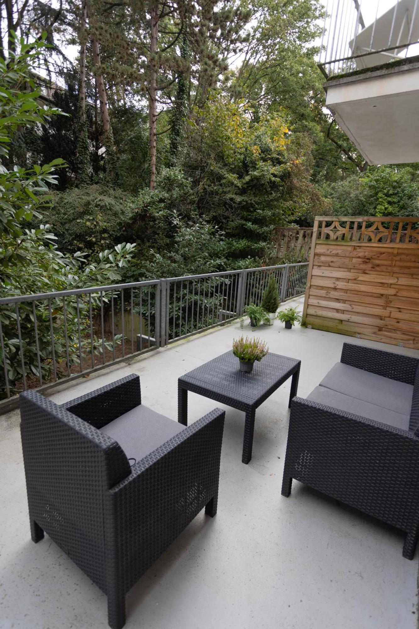 Central Apartment With Terrace And A Free Parking Duisburg Buitenkant foto