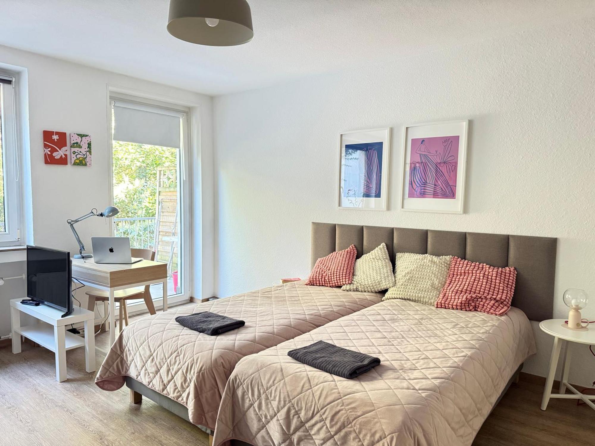 Central Apartment With Terrace And A Free Parking Duisburg Buitenkant foto